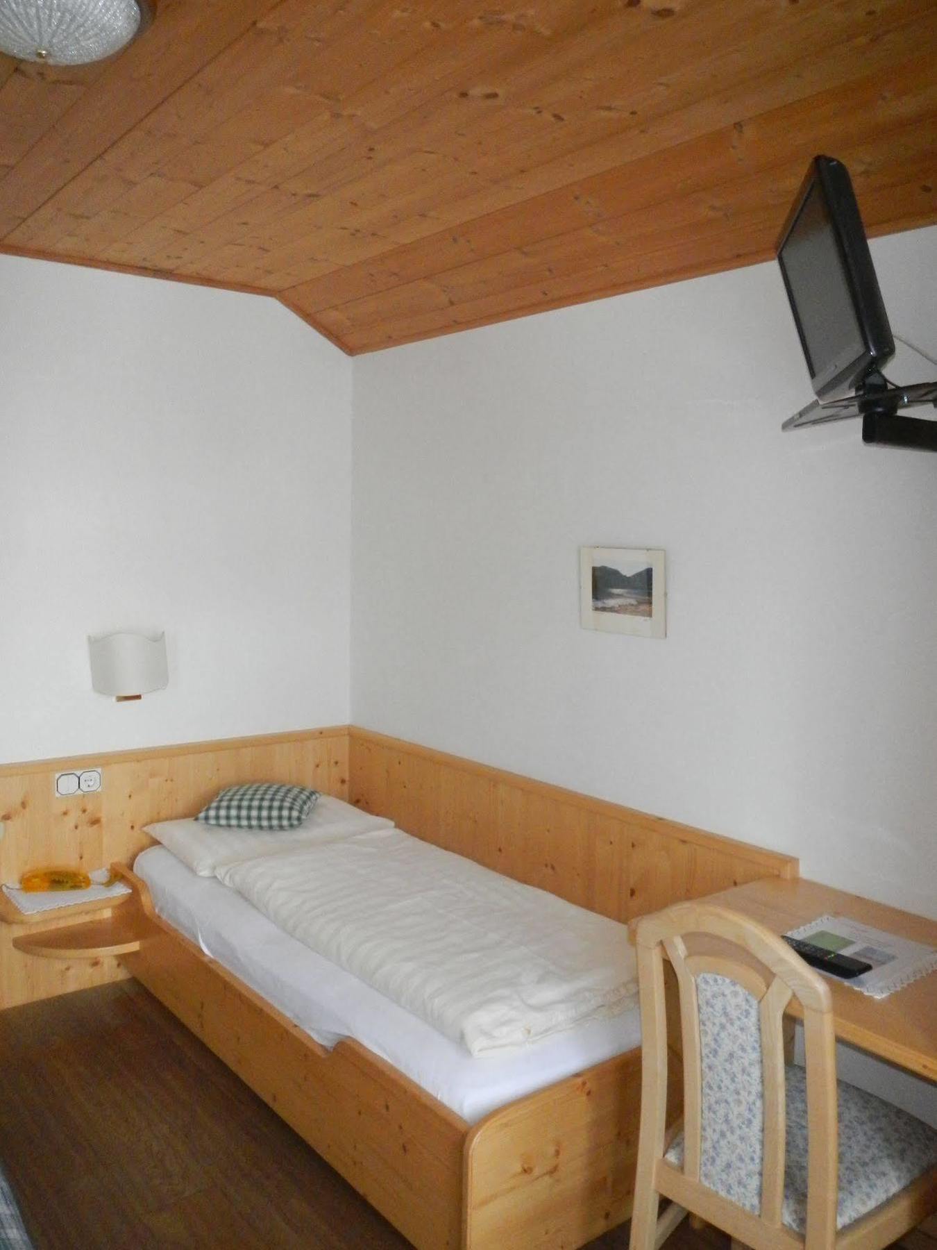Piccolo Claudia No Pets Hotel San Vigilio Di Marebbe
